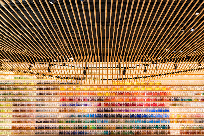 photo of Pigment, Tokyo, designed by Kengo Kuma