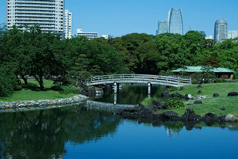 HAMA-RIKYU GARDENS (Shiodome)