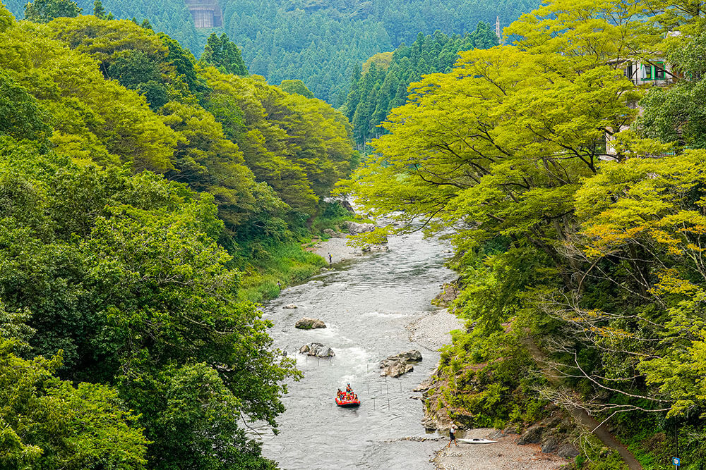 TOKYO’S GREAT OUTDOORS (AND A TIPPLE OF SAKE, TOO)